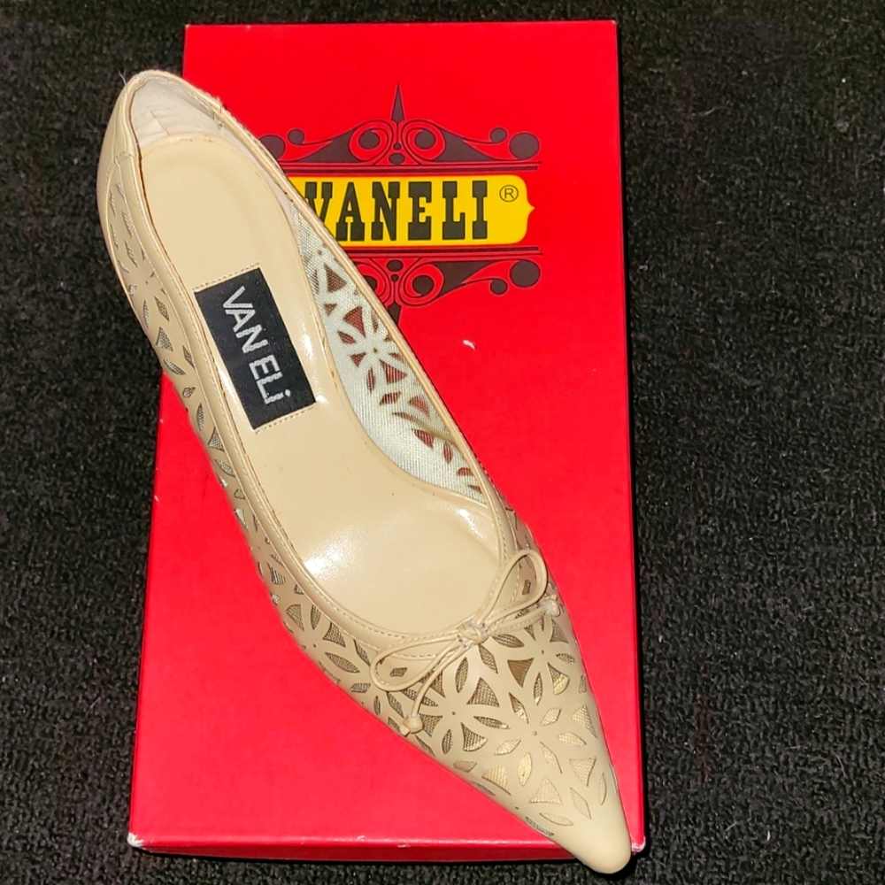 Vaneli | 6.5M |